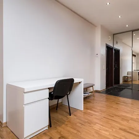 Lägenhet Spacious Luxury Old Town Flat