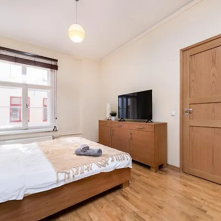 Spacious Luxury Old Town Flat *