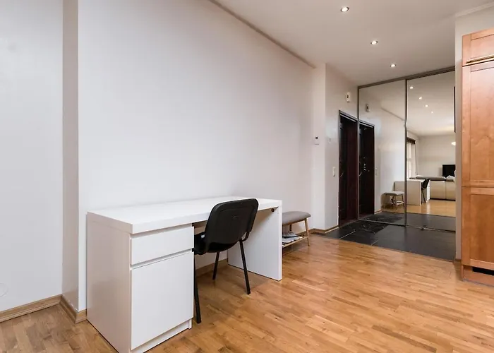 아파트 Spacious Luxury Old Town Flat