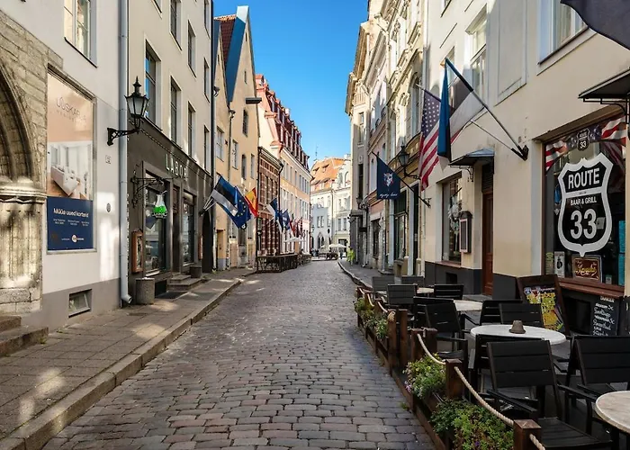 Spacious Luxury Old Town Flat Lejlighed