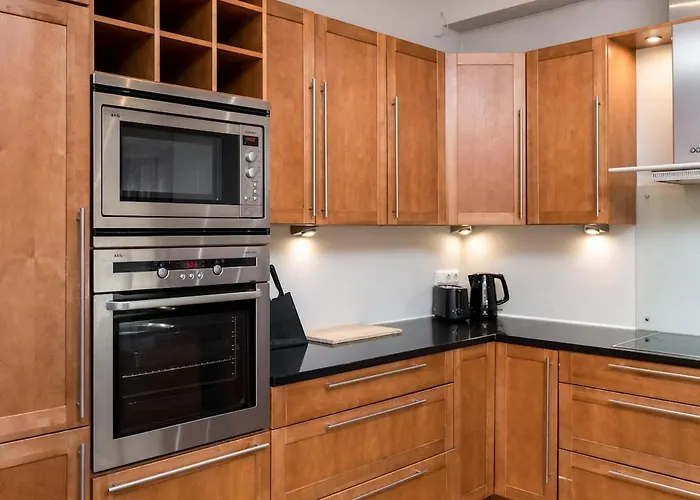 Διαμέρισμα Spacious Luxury Old Town Flat *