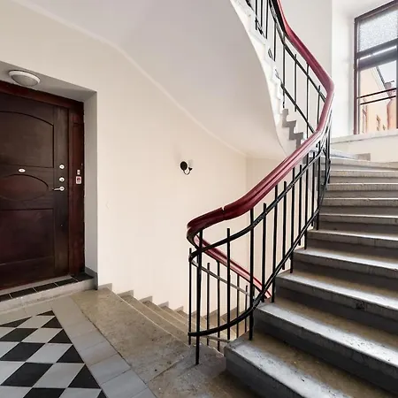 Spacious Luxury Old Town Flat Apartmán *
