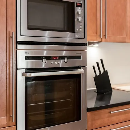 Spacious Luxury Old Town Flat